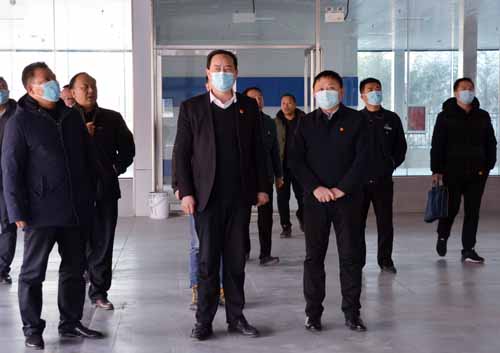 市交通運(yùn)輸局黨組書記、局長彭仁來一行元旦期間深入公交調(diào)研